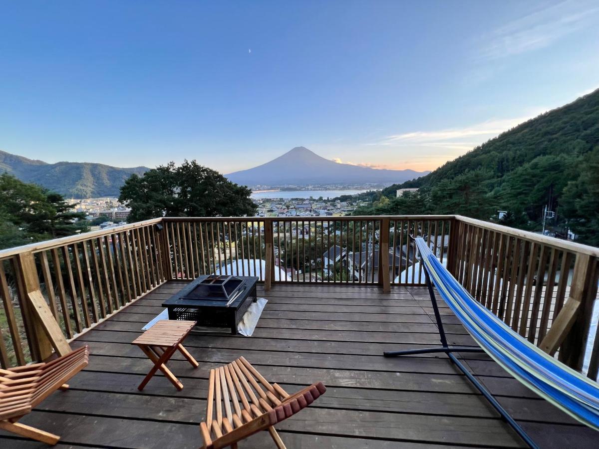 Mt.Fujiグランピングテラス　嶺乃華 Hotel Fudzsikavagucsiko Kültér fotó